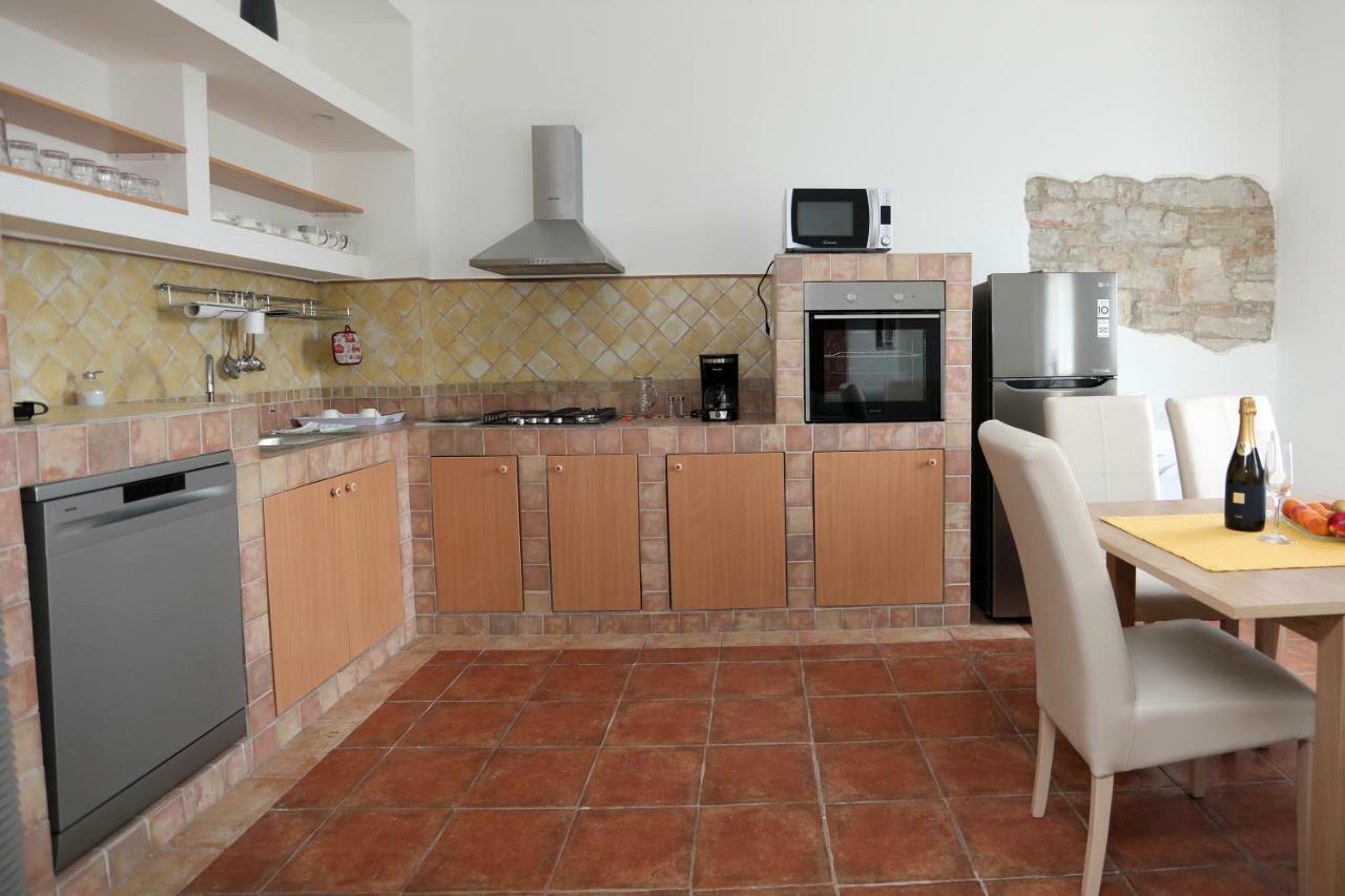 Apartman Cinkopan Pula Ngoại thất bức ảnh