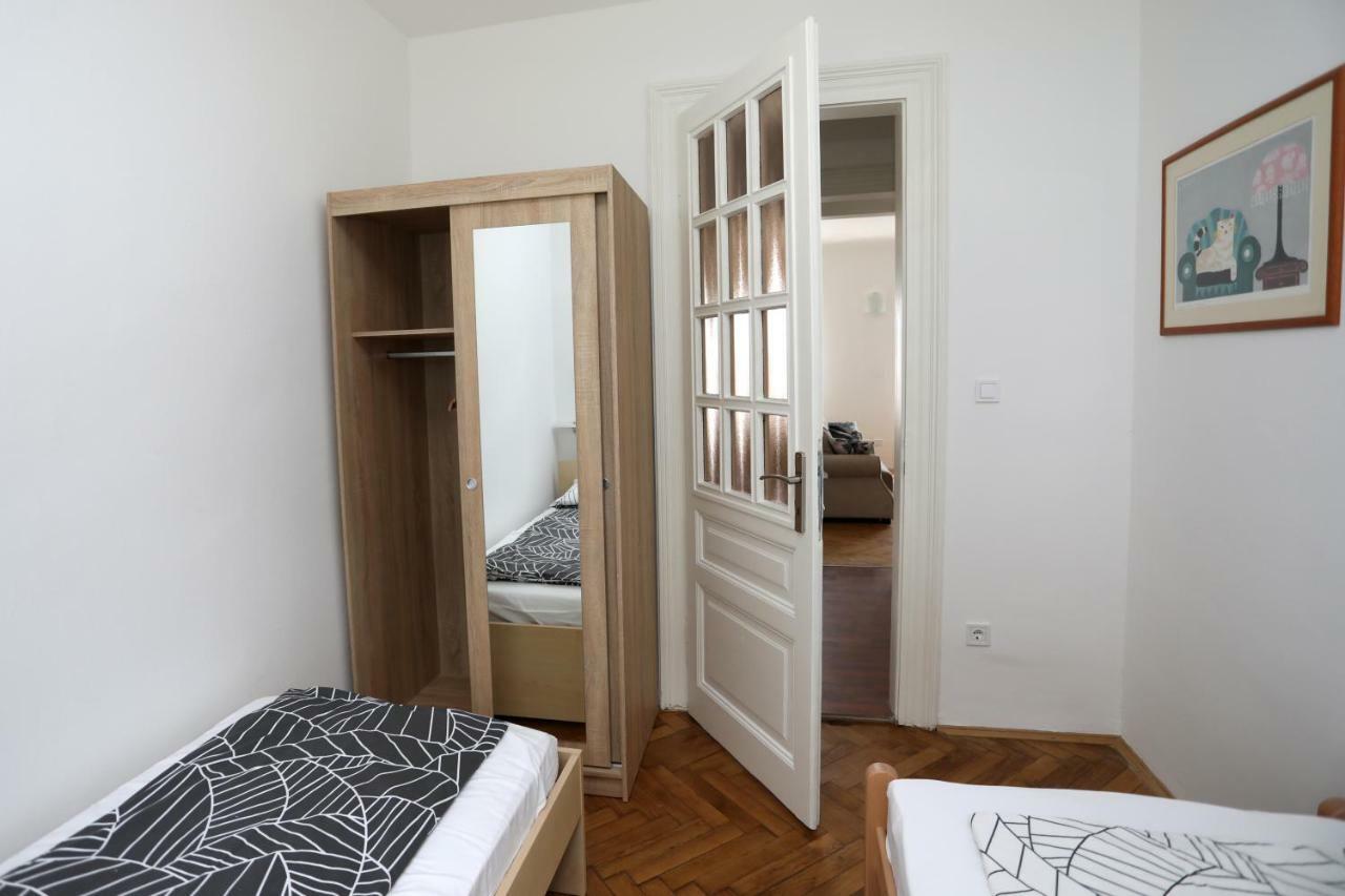 Apartman Cinkopan Pula Ngoại thất bức ảnh